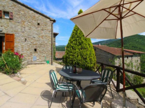 Charming holiday home in Castiglion Fiorentino with pool